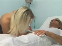  : Old doctor is screwing a young blonde : sex scene #2